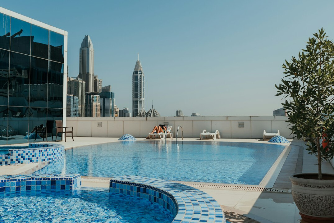 celebrity poolside view